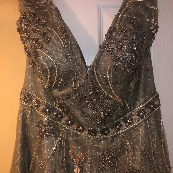 Beaded A-line floral dress - Picture 4 of 8